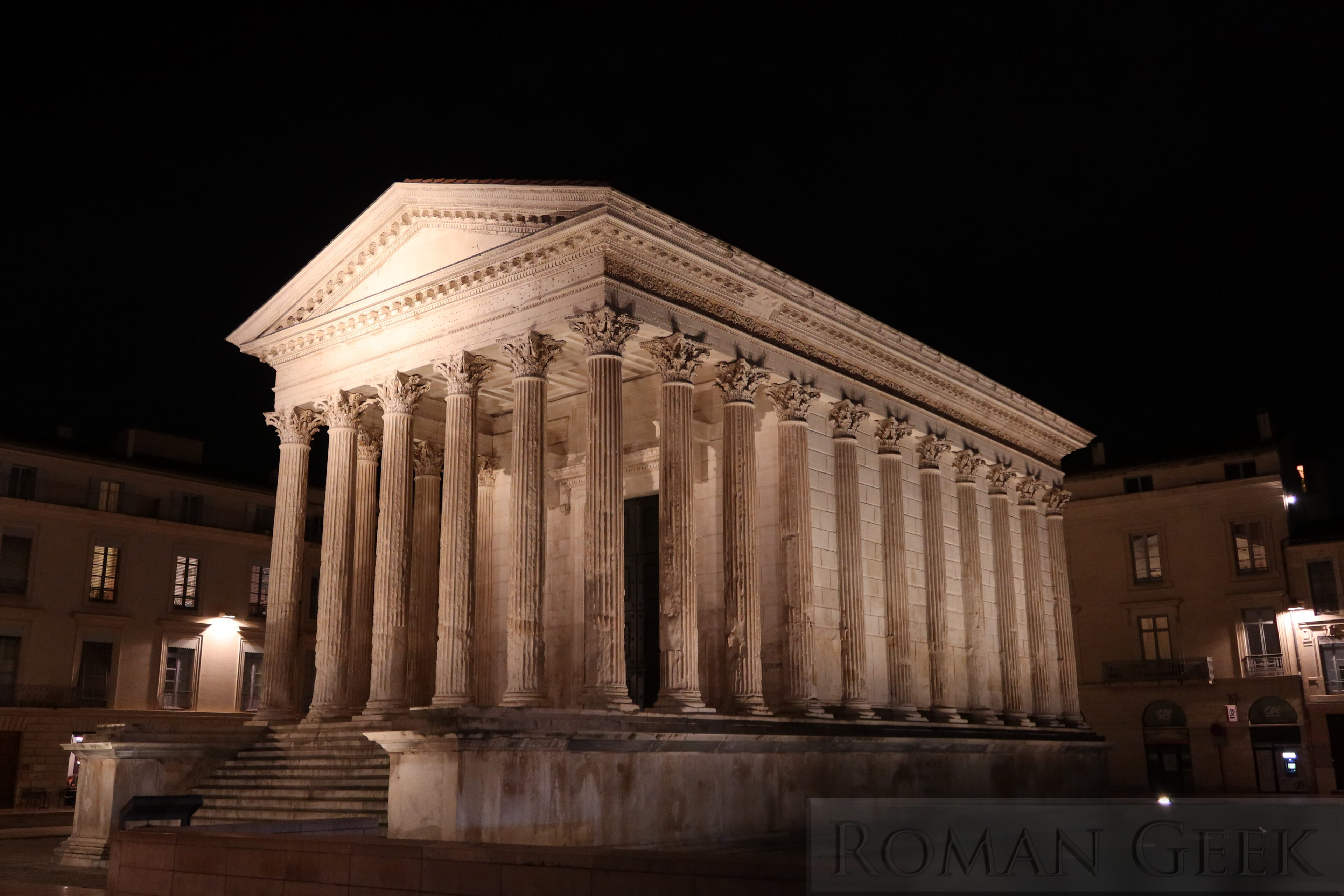 La Maison Carre, Nimes