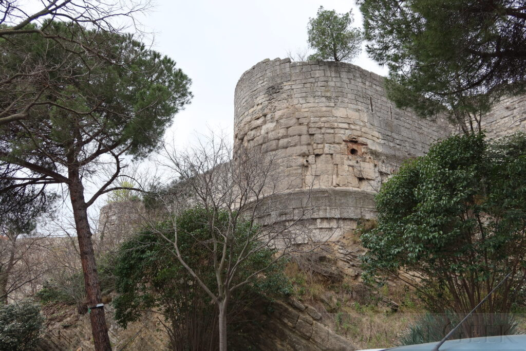 Porte d'Auguste, Arles