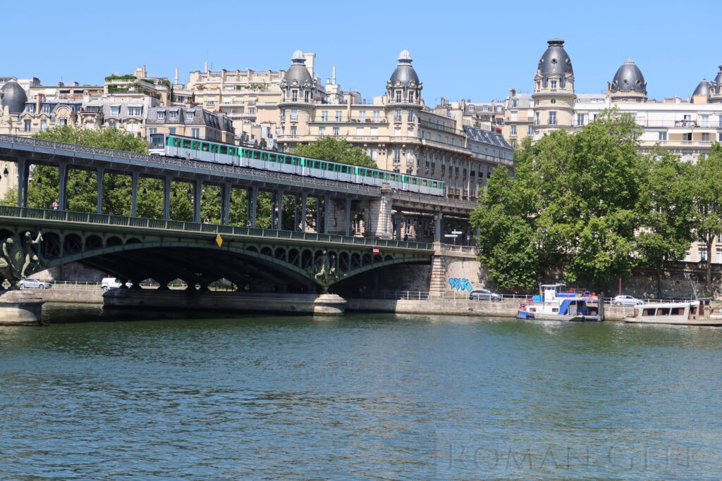 Pont de Bir Hakeim, Paris