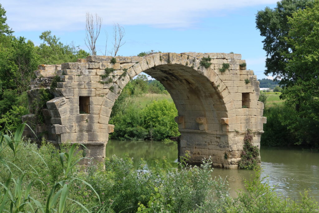 Ambrussum Roman Bridge, Lunel