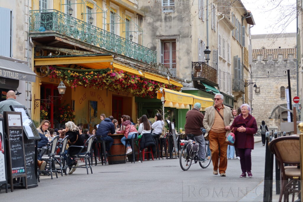 Cafe van Gogh, Arles